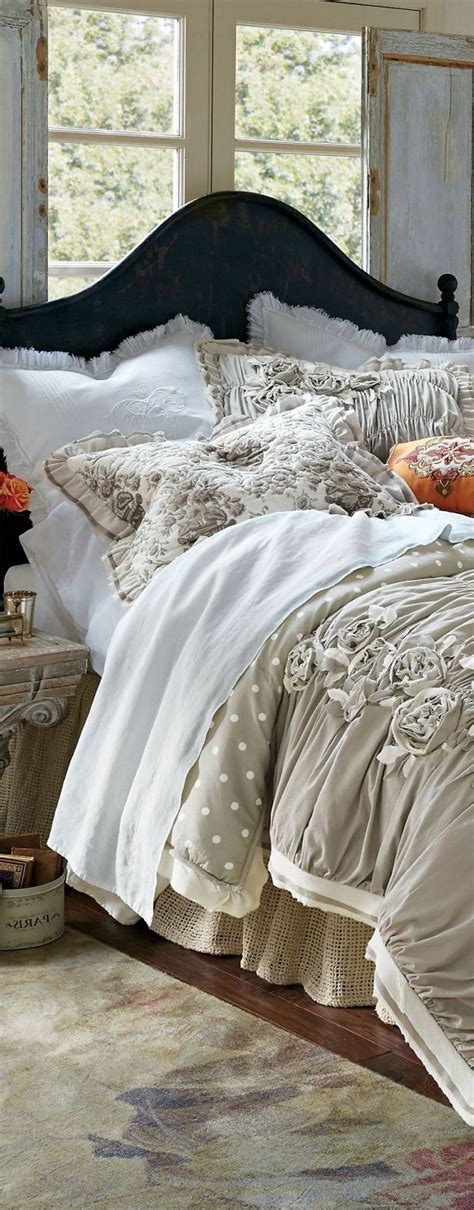 Pin by Evelyn Arabi on BEDROOMS | Bed linens luxury, Soft surroundings bedding, Luxury bedding