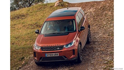 2020 Land Rover Discovery Sport - Off-Road | Caricos