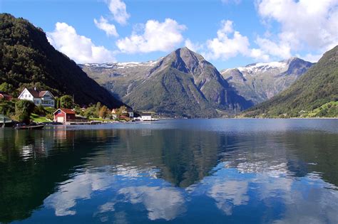 Fjordside Balestrand by Rick Steves