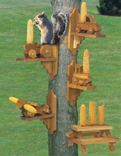 Squirrel Feeder Plan | Bird Houses | Squirrel feeder, Squirrel feeder diy, Squirrel home