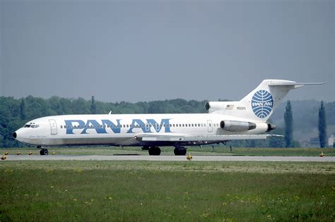 Boeing 727-200, pictures, technical data, history - Barrie Aircraft Museum