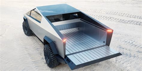 2025 Tesla Cybertruck Images - Charles Bond