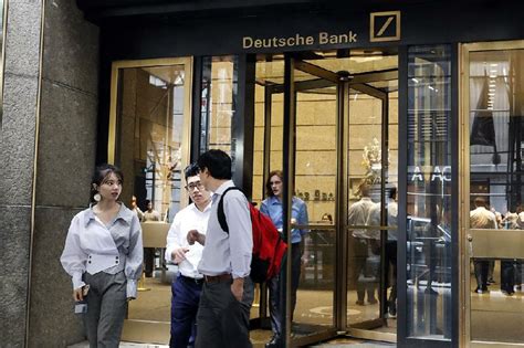 Layoffs begin at Deutsche Bank