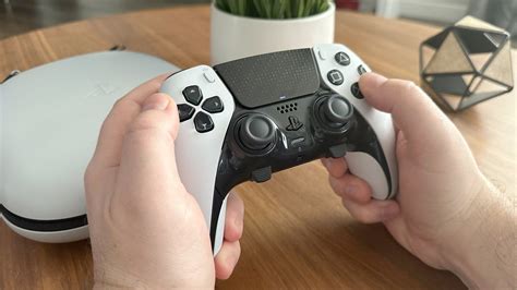 DualSense Edge Controller Review - IGN