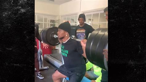 Saquon Barkley Box Squats Insane Amount Of Weight, Barbell Bends!