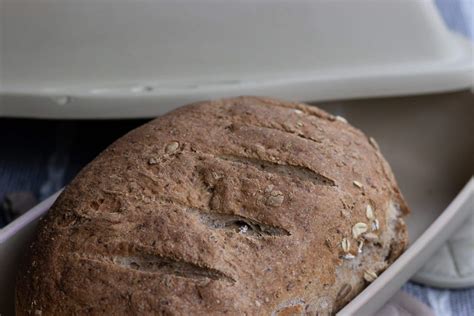 covered-bread-pan-—-an-easy-recipe-to-try-at-home | Emerson Creek Pottery