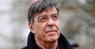 Paris archbishop asks for forgiveness, quits over relationship | Reuters