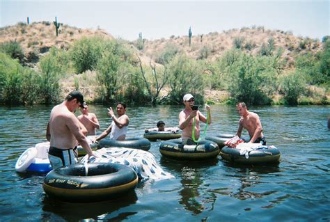 Everything You Need To Know About Salt River Tubing In Arizona | TouristSecrets