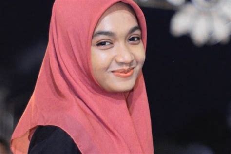 Biodata, Profil dan Fakta Ustadzah Ning Umi Laila – Berita HOT & HEBOH Terbaru