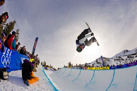 Freestyle vs Freeride Snowboarding: What is the Difference?