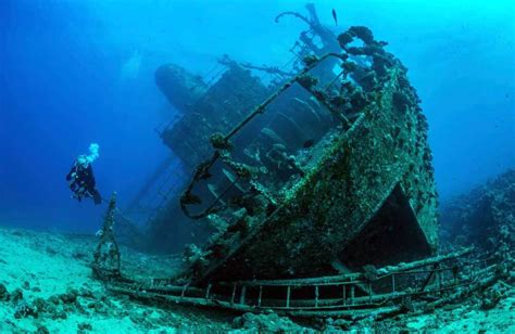 Wreck Dives - DIVE Magazine