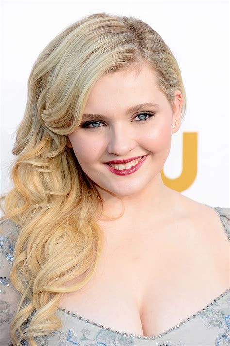 Abigail Breslin Photos: 2014 Critics Choice Movie Awards -03 | GotCeleb