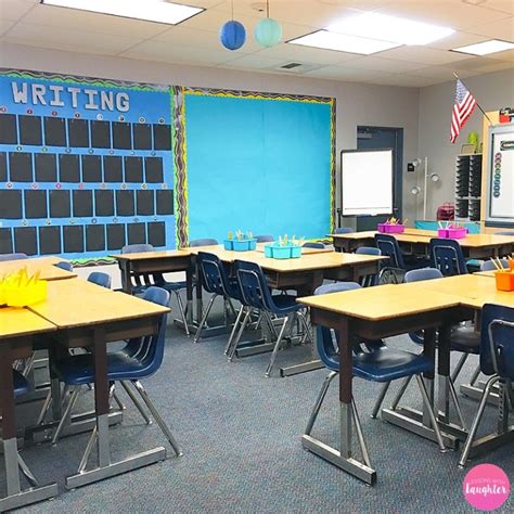 ﻿Classroom Tour: A Peek Inside my 5th Grade Classroom - Molly Maloy