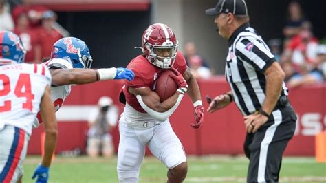 Alabama RB Jase McClellan has knee injury; outlook ‘not good’ - al.com