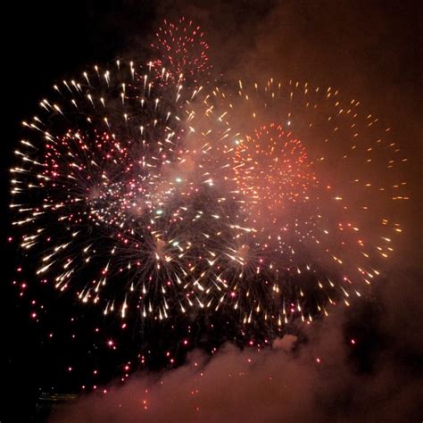 Branson Landing Fireworks 2024 - Pauli Regina