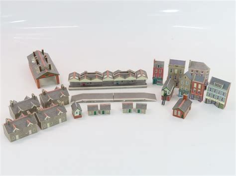 Metcalfe Models N - Scenery - Several railway buildings as - Catawiki