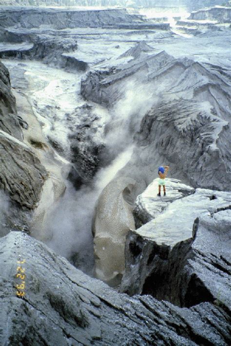 MTU Volcanoes Page - Pinatubo Volcano