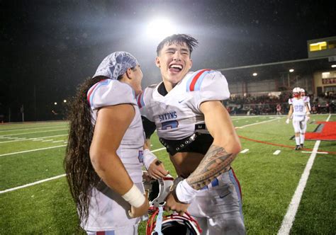 5 Mid-Valley high school football teams to watch as OSAA state playoffs ...