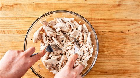 How To Boil Chicken For Shredding - Recipes.net