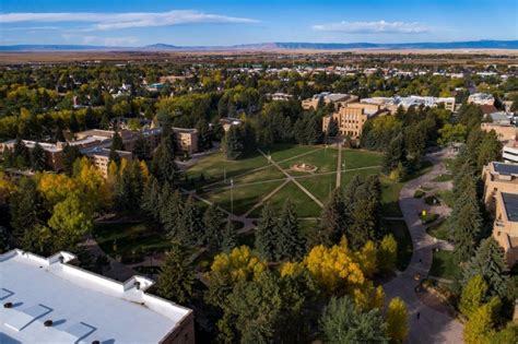 How Much Does It Cost to Live in a Dorm at the University of Wyoming ...