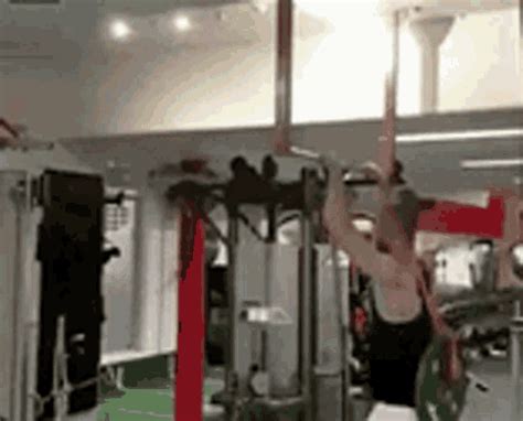 Gym Fail GIF - Gym Fail - Discover & Share GIFs