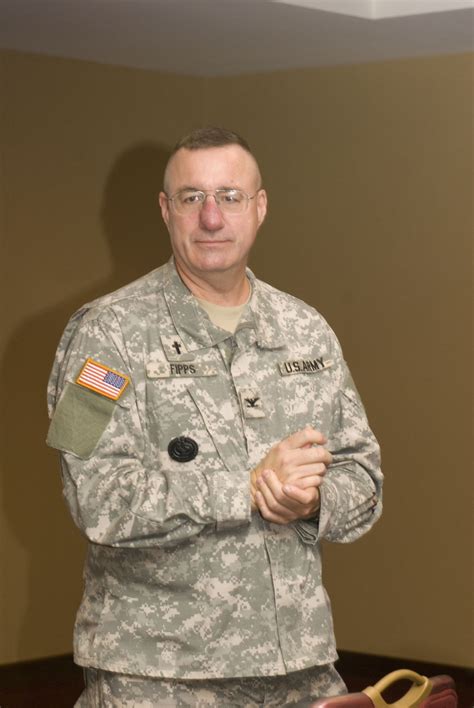 FORSCOM chaplain explains role of Army chaplains to 470 FRG leaders at symposium | Article | The ...