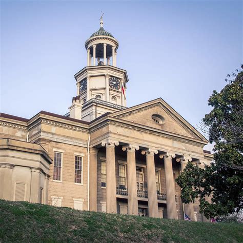 Old Court House Museum in Vicksburg, MS