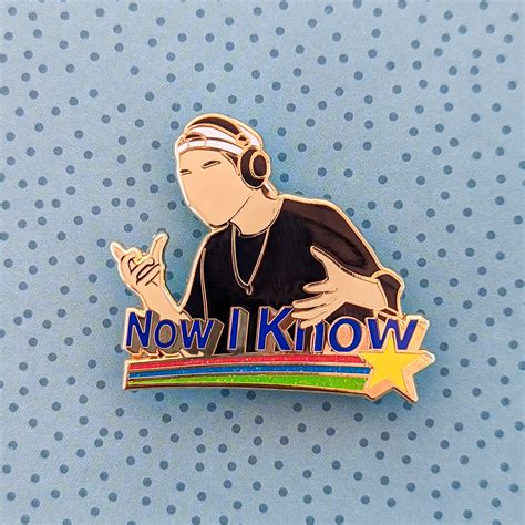 NCT Doyoung Enamel Pin - Meme "Now I Know" - Making it Sweet