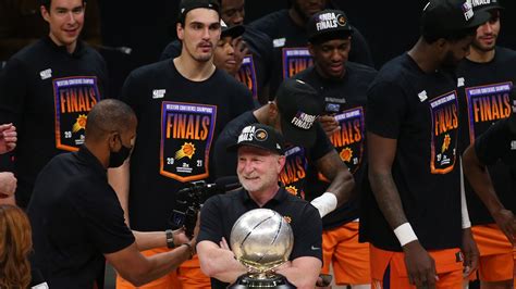 Phoenix Suns' Robert Sarver thanks fans, promises to work for NBA title