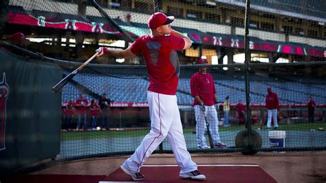 MLB - Batting practice, the game before the game