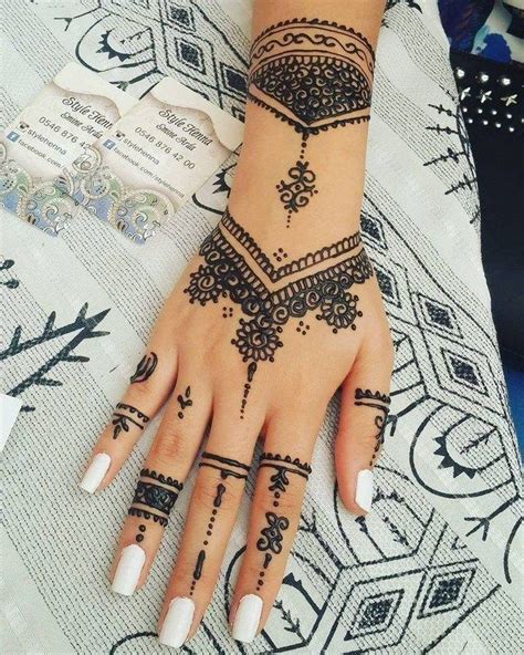 32 Latest Hand Henna Designs for Weddings in 2019 #hennaart # ...