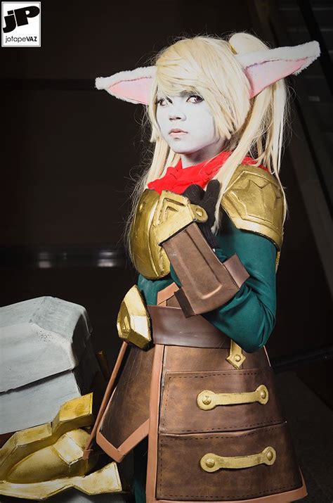 League of legends poppy cosplay lol | Cosplay league of legends, League ...