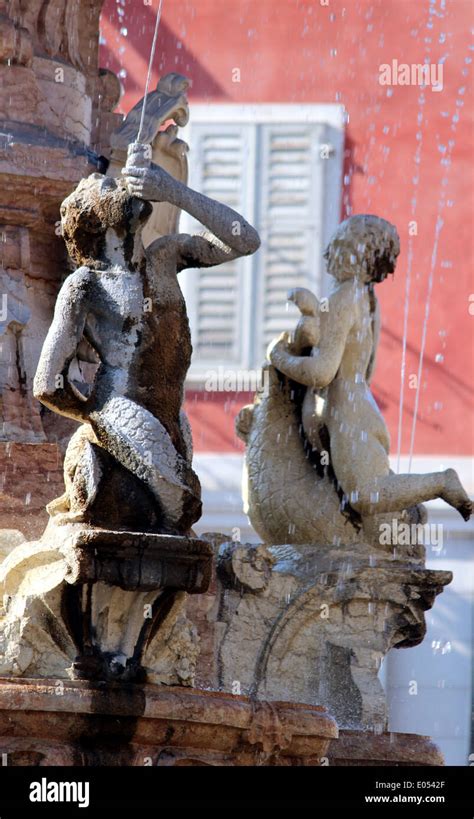 fountain in Italy Stock Photo - Alamy