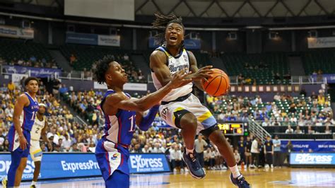 Kansas vs. Marquette score, takeaways: No. 4 Golden Eagles upset No. 1 ...