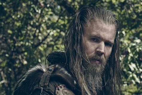 'Outsiders' Star Ryan Hurst on His Character Little Foster: He's 'a ...