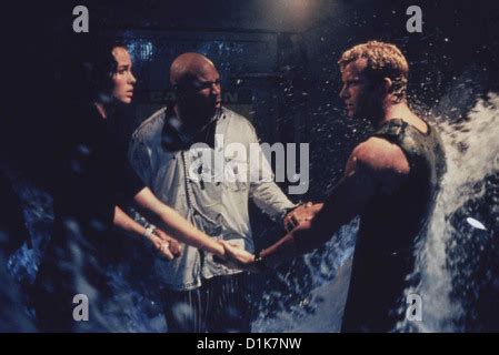 DEEP BLUE SEA, LL Cool J, 1999. (c)Warner Bros/ Courtesy: Everett ...