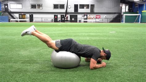 Reverse Hyper Extensions on Stability Ball - YouTube