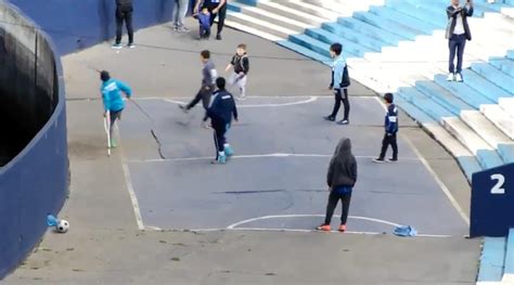 Video: This kids soccer goal will make you smile - Sports Illustrated