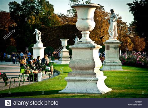 Tuileries Garden Statues Stock Photos & Tuileries Garden Statues Stock ...