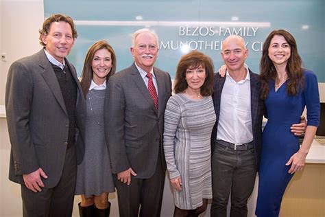 Bezos family makes record-breaking $35M donation to Fred Hutch to fund cancer research – GeekWire