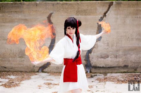 Practical Cosplay Fire Effects - Neoqueenhoneybee