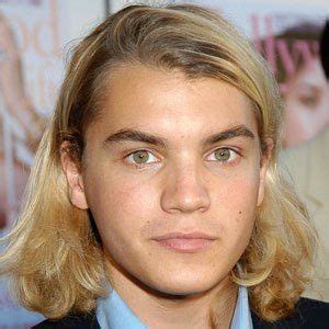 Emile Hirsch - Age, Family, Bio | Famous Birthdays