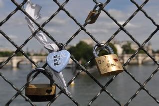 Toi et moi | Sur le Pont des Arts | Frédérique Voisin-Demery | Flickr