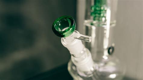 How Does Shape Determine the Best Type of Bong? - Areas of My Expertise