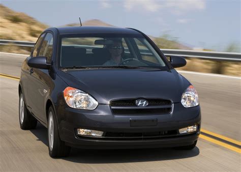 2009 Hyundai Accent - Information and photos - MOMENTcar