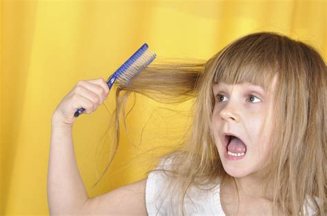 Chute de cheveux chez l'enfant : les causes