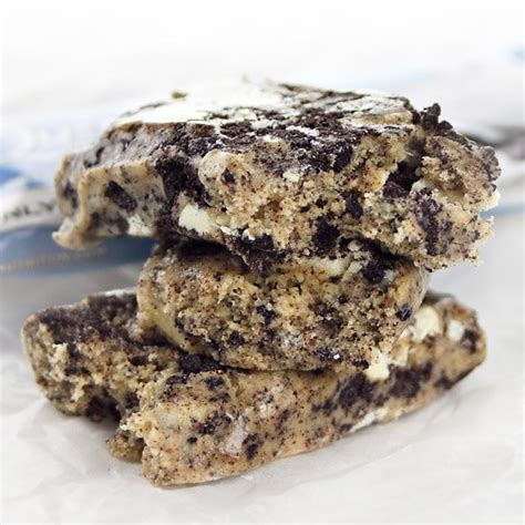 Quest Bars – Cookies and Cream