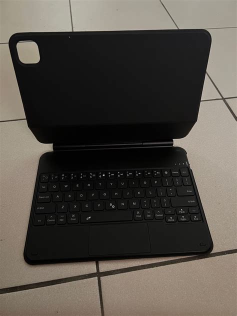 Goojodoq ipad air 4 keyboard, Mobile Phones & Gadgets, Mobile & Gadget ...