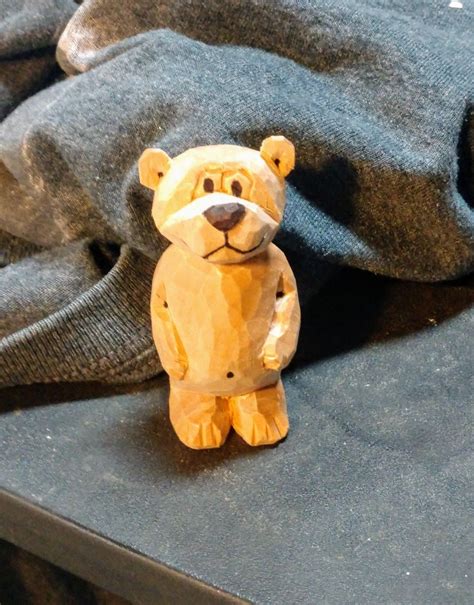 Doug Linker design...bear, 2.5 inches.