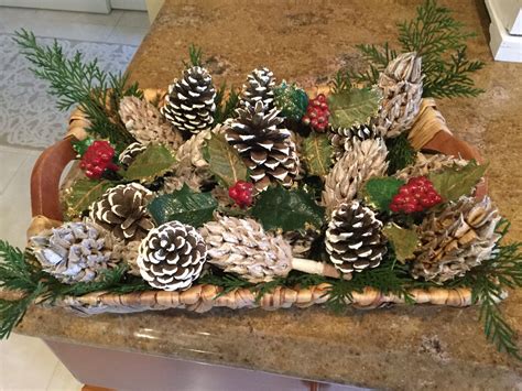 Hand painted pine cones& magnolia pods with greenery from the yard | Christmas crafts, Tree ...